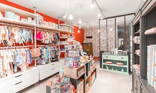 Pop-Up Boutique in Folie Méricourt - Image 1