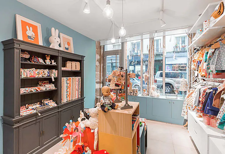 Pop-Up Boutique in Folie Méricourt - Image 3