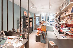 Pop-Up Boutique in Folie Méricourt - Image 4