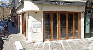 Corner Boutique - Bourse Area - Image 1