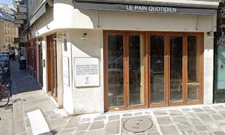 Corner Boutique - Bourse Area - Image 1