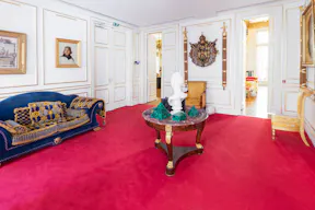 Venue Close to Place de la Bourse - Image 4