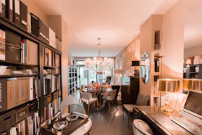 Boutique in Saint Germain des Prés - Image 0