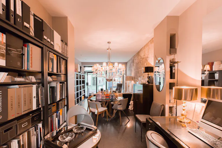 Boutique in Saint Germain des Prés - Image 0