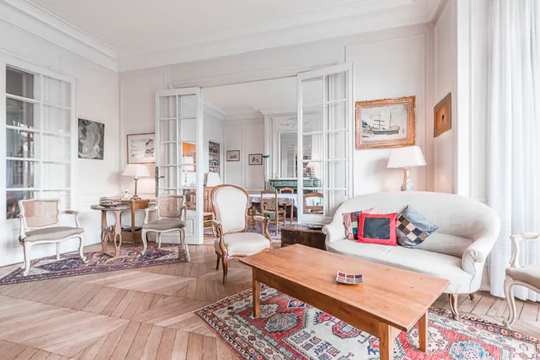 Classic Apartment in Breteuil - Image 1
