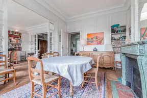 Classic Apartment in Breteuil - Image 3