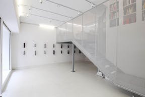 Modern Shop in Vibrant Sentier - Image 2