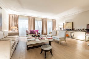 Apartment in the Golden Triangle - Image 1