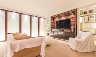 Apartment in the Golden Triangle - Image 2