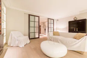 Apartment in the Golden Triangle - Image 3