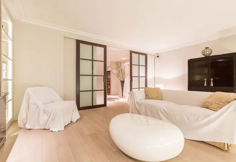 Apartment in the Golden Triangle - Image 3