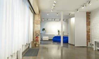 Le 6 Studio Showroom - Image 1
