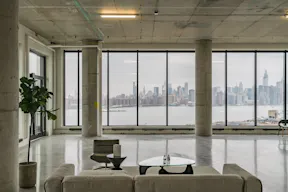 Amazing Showroom in Williamsburg - Image 0
