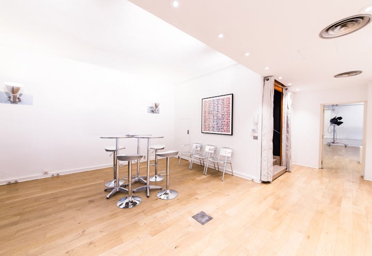 Fresh Pop-Up Store in Palais-Royal - Image 4