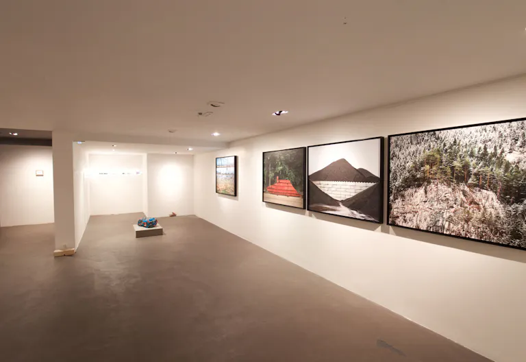 Conceptual Space in Le Marais - Image 2