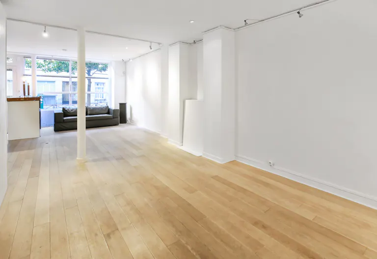 Prime Le Marais Art Space - Image 2