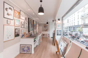 Chic Gallery Close to République - Image 2