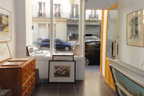 Pop-Up Showroom in Montmartre - Image 1
