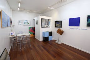 Charming Gallery in Le Marais - Image 2