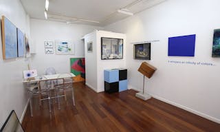 Charming Gallery in Le Marais - Image 2