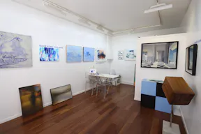 Charming Gallery in Le Marais - Image 3