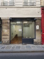 Charming Gallery in Le Marais - Image 5