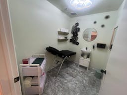 Turnkey Tattoo Studios for rent - be your own boss! - Image 2