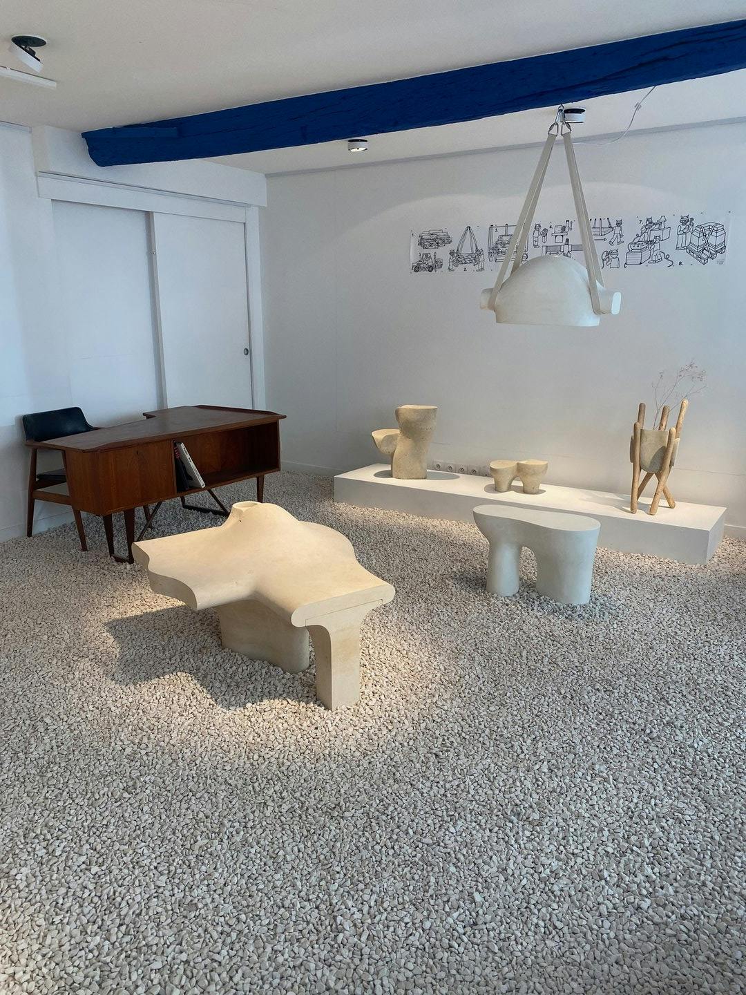 48 sqm Art Gallery and Showroom in le Haut Marais, Paris
