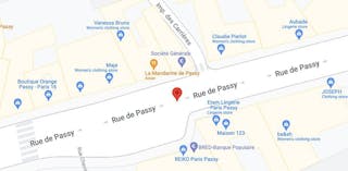 Prime Location Boutique - Passy Area - Image 2