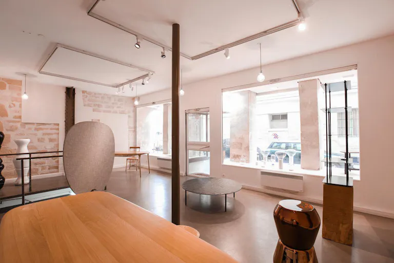 Spacious Shop in Le Marais - Image 0
