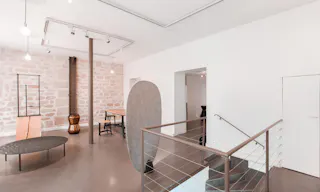 Spacious Shop in Le Marais - Image 4