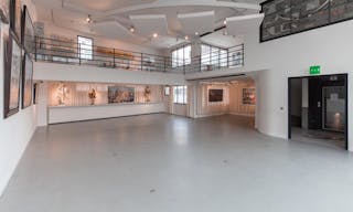 Spacious Showroom in Vaugirard - Image 0