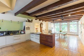 Beautiful Showroom in Amsterdam Center - Image 2