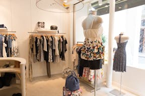 Charming Boutique in Le Marais - Image 4