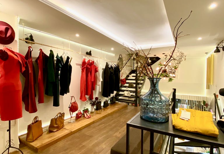 Concept Store Pop Up & Éphémère au Cœur du Paris Historique Île Saint-Louis / Notre-Dame - Image 2