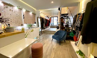 Concept Store Pop Up & Éphémère au Cœur du Paris Historique Île Saint-Louis / Notre-Dame - Image 4