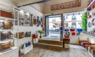 Concept Store Pop Up & Éphémère au Cœur du Paris Historique Île Saint-Louis / Notre-Dame - Image 6