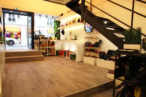 Concept Store Pop Up & Éphémère au Cœur du Paris Historique Île Saint-Louis / Notre-Dame - Image 7