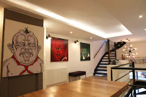 Concept Store Pop Up & Éphémère au Cœur du Paris Historique Île Saint-Louis / Notre-Dame - Image 13