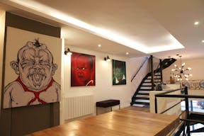 Concept Store Pop Up & Éphémère au Cœur du Paris Historique Île Saint-Louis / Notre-Dame - Image 13