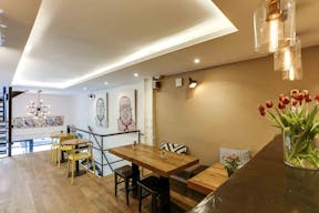 Concept Store Pop Up & Éphémère au Cœur du Paris Historique Île Saint-Louis / Notre-Dame - Image 14