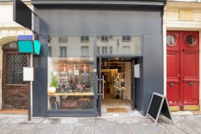 Concept Store Pop Up & Éphémère au Cœur du Paris Historique Île Saint-Louis / Notre-Dame - Image 15