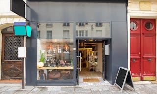 Concept Store Pop Up & Éphémère au Cœur du Paris Historique Île Saint-Louis / Notre-Dame - Image 15