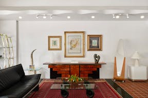 Two-Story, 3000 sqft, Large, Bright & Airy Art Gallery & Collectible Vintage Design Gallery in Brooklyn - Image 8