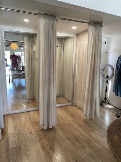 L.A. Boutique Bungalow Bohemian Storefront - Image 4