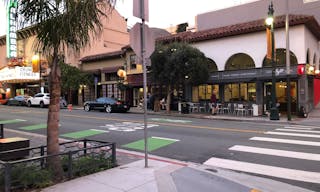 A modern retail space with attached garden and garden office - Image 0