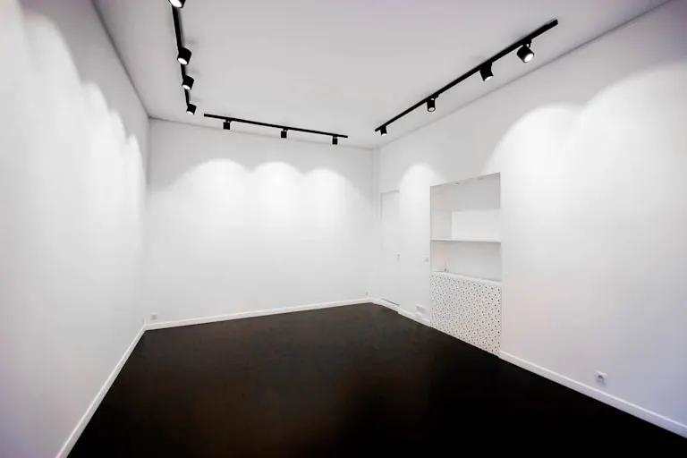 Rue de Turenne Boutique - Image 1