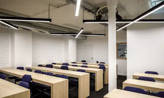 Un lieu hors norme qui fait le pont entre histoire et modernit� - Image 12