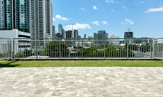 Industrial Daylight Loft in Wynwood with Natural Light & Huge Outdoor Rooftop with view - Image 2