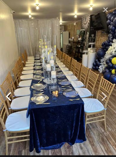 Cozy Cafe in the Heart of Harlem - Image 2